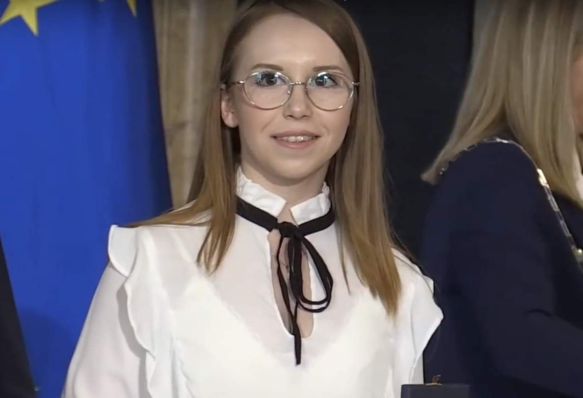 Mihaela Maciuc, tanara romanca care este cea mai buna eleva din Italia! A fost premiata chiar de presedintele tarii!