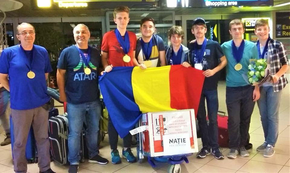 Romania a castigat aurul la olimpiada mondiala de robotica! Robotul lor a fost construit in doar 3 luni!